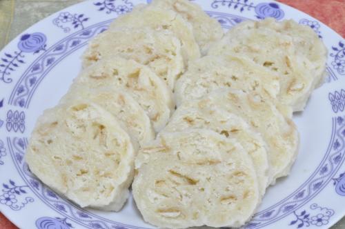 Jednoduché houskové knedlíky bez kypřidel  – Snadné Česko recept, zvládnete za 30 - 45 minut